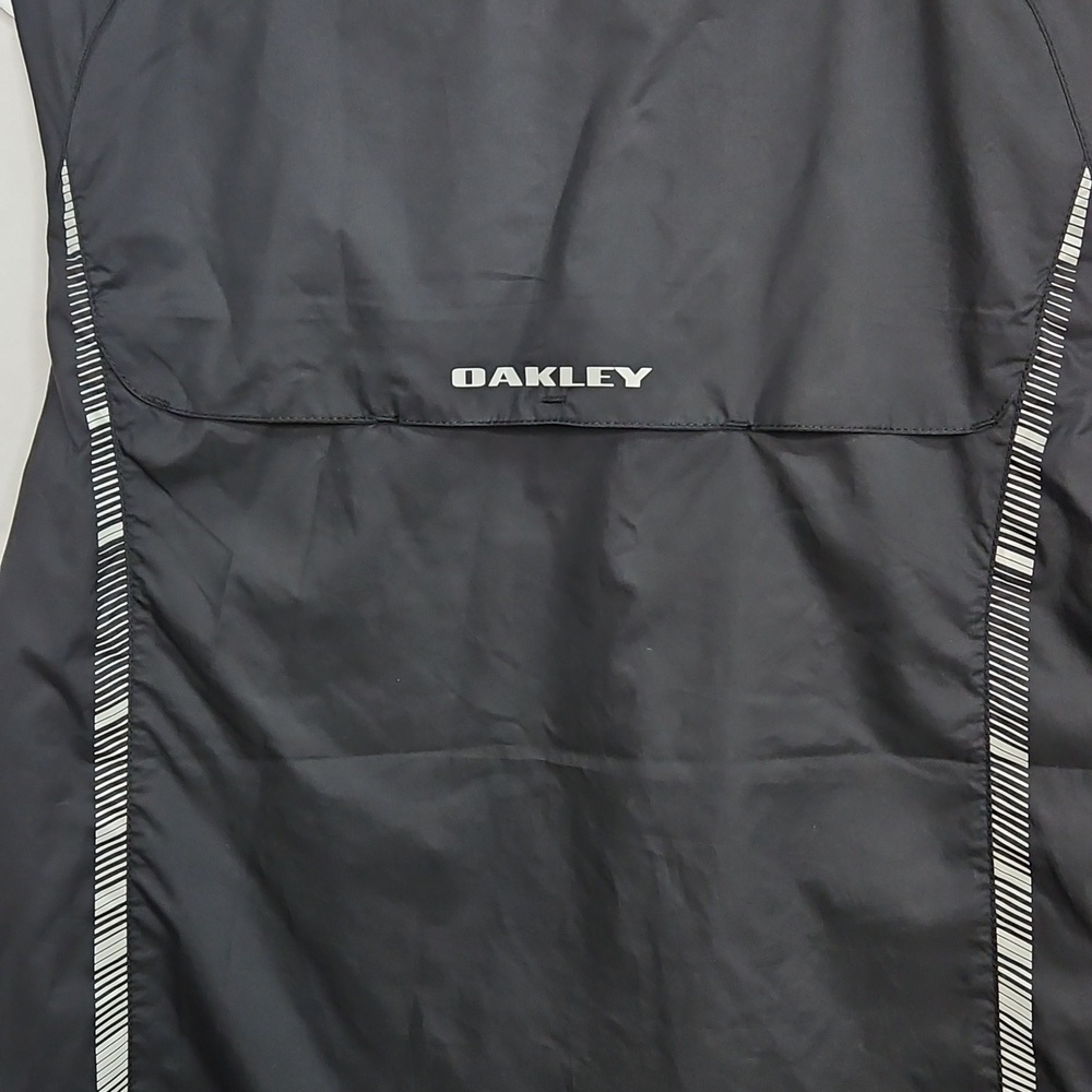 NWTs Oakley Hydrolix Don't Get Wind Black Vest Sz S Mens - Picture 4 of 8